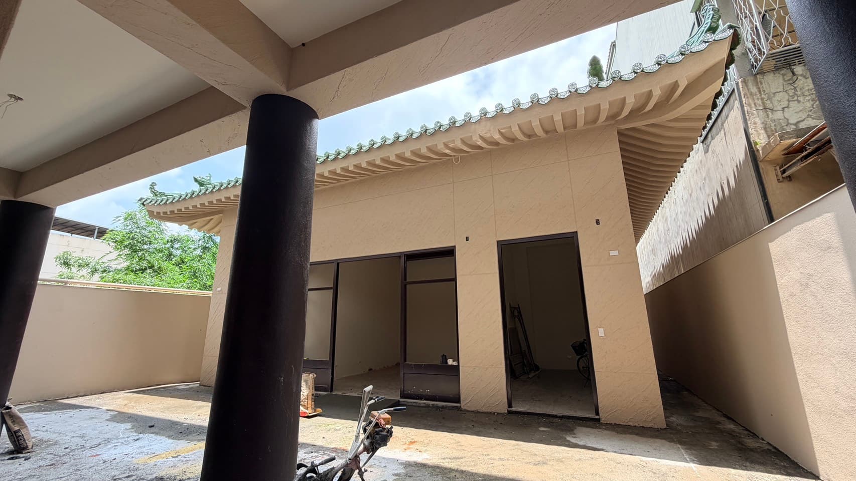 開山和尚禪敬老法師巡視妙喜山寺建設工程